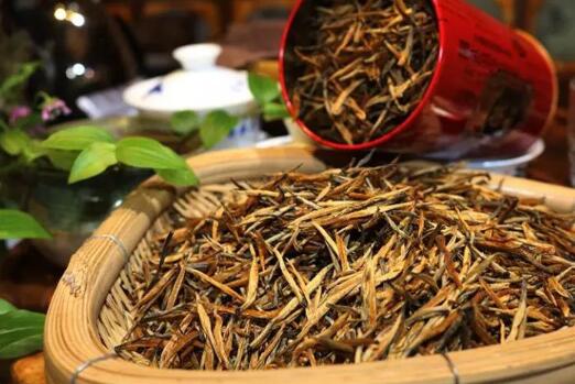 云南临沧特产 凤庆滇红茶