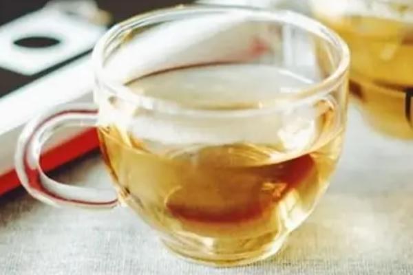 茶叶水可以浇花吗，发酵后浇花效果好